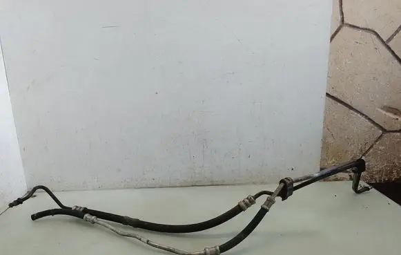 Power steering hose/pipe/line