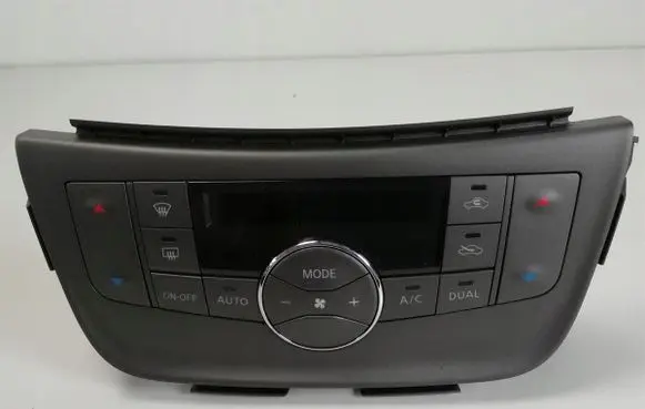 Nissan Pulsar Climate control/heater control trim 275004MDOA