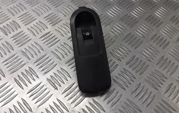 Renault Scenic II - Grand scenic II Quarter vent window switch 156013740