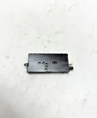 BMW X6 G06 Aerial antenna amplifier 6840280 50110291 21889810