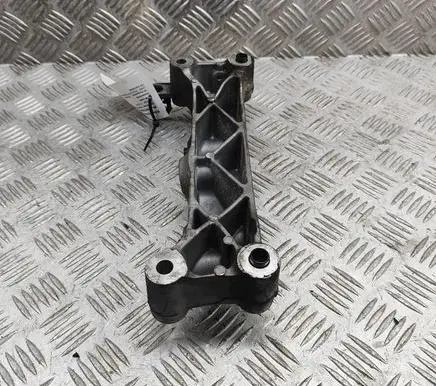 Peugeot 308 Other engine bay part 9655923080
