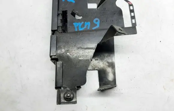 Skoda Octavia Mk3 (5E) Engine control unit holder 5Q0906214F