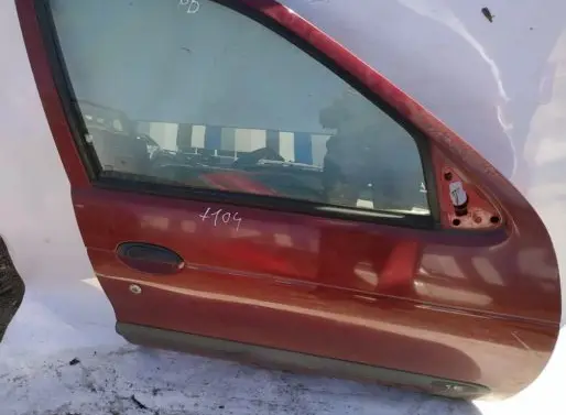 Renault Megane I Front door raudonos