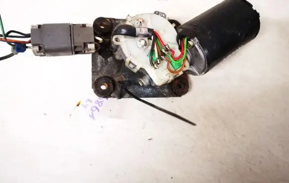 Nissan Terrano Wiper motor 9390332384 9390332378