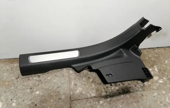 Volvo S90, V90 Rear sill trim cover 31377619