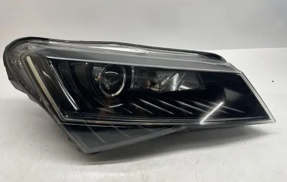 Skoda Superb B5 (3U) Headlight/headlamp 3V1941016A