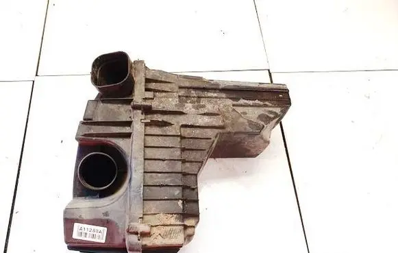 Citroen C5 Air filter box 5195367215