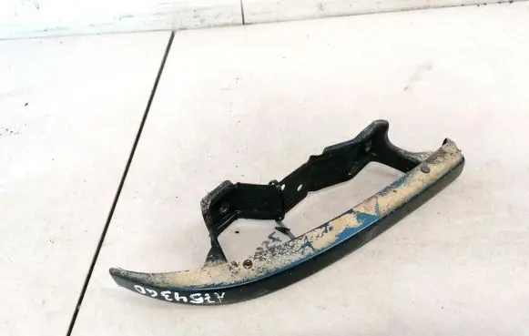 Rear/tail light trim molding