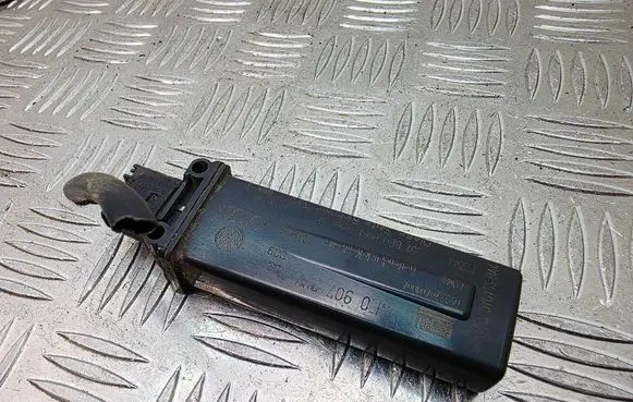 Audi A8 S8 D3 4E Tire pressure sensor 4E0907277