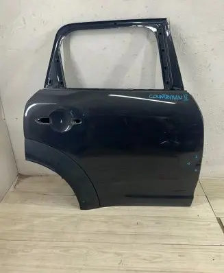 Mini Cooper Countryman F60 Rear door