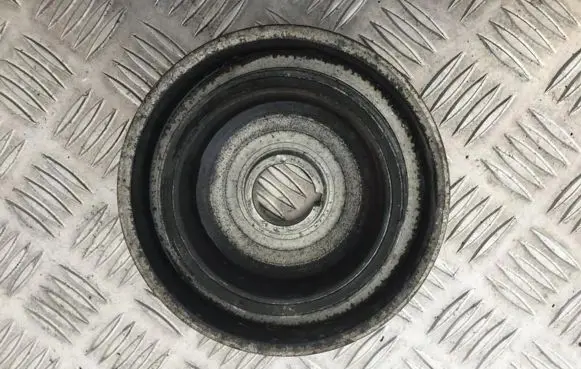 Citroen C5 Crankshaft pulley 9641741980