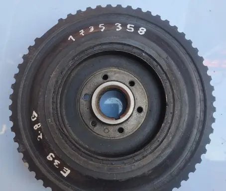 BMW 5 E39 Crankshaft pulley 1735358