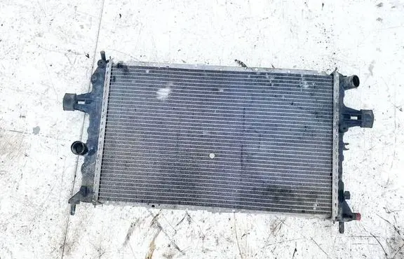 Opel Zafira A Coolant radiator