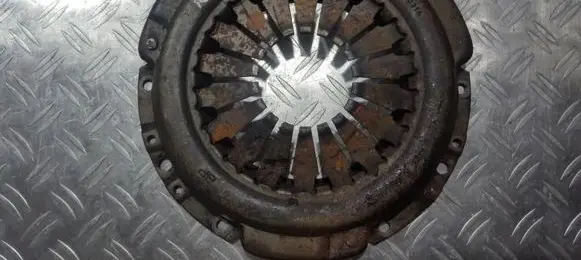 Rover 75 Pressure plate LC03KD031A