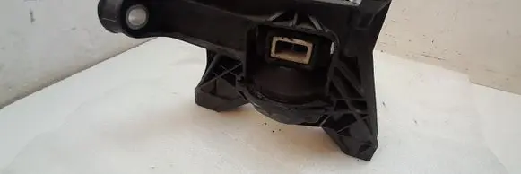Peugeot 5008 II Engine mount bracket 9820207580