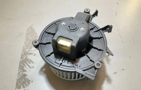 Iveco Daily 6th gen Heater fan/blower 5S9030100