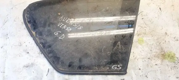 Toyota Avensis Verso Rear side window