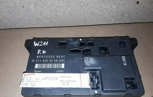 Mercedes-Benz E W211 Door control unit/module 2118200326