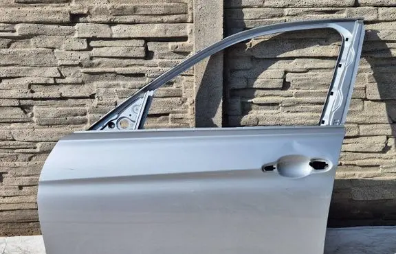 BMW 3 F30 F35 F31 Front door 1300757