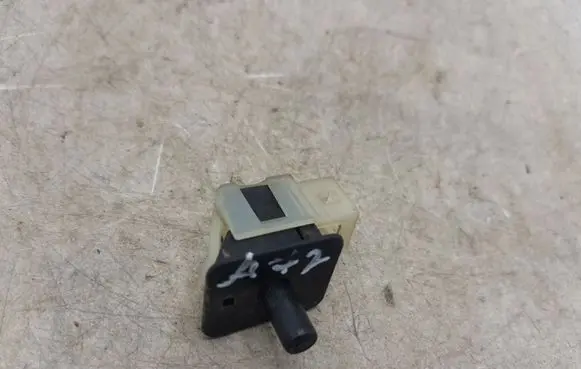 Mercedes-Benz C W203 Front door sensor coupe A2028209410 2028209410