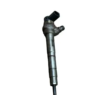 Audi A3 S3 8P Fuel injector 03L130277J 0445110369