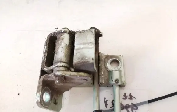 Seat Altea Rear door lower hinge 6q4833411