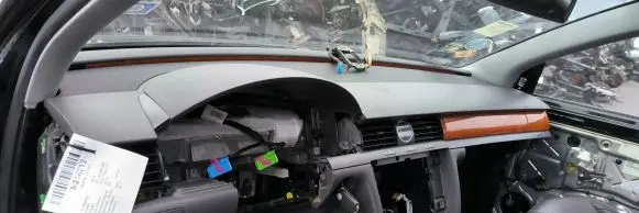 Volkswagen Phaeton Dashboard