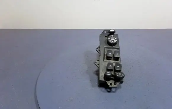 Chrysler Pacifica Electric window control switch 04685980AH