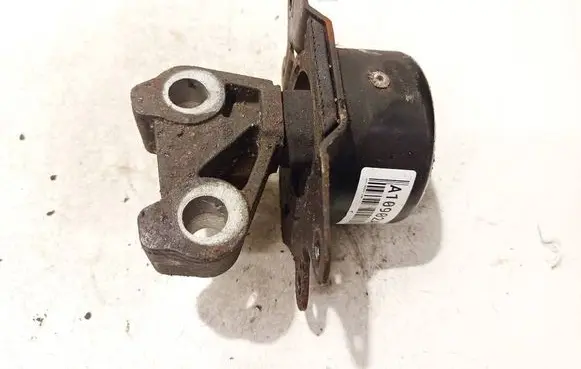 Opel Meriva A Engine mount bracket 13109203
