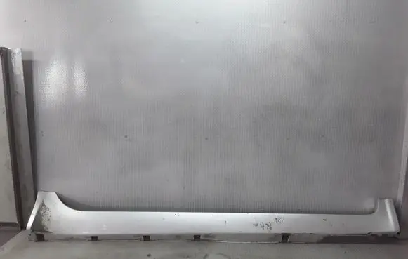 Nissan Primera Sill