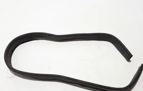 Mercedes-Benz CLS C218 X218 Engine compartment rubber A2126280800
