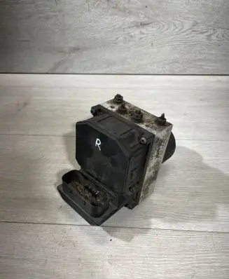 BMW 5 E39 ABS Pump 6750345 0265900001 6750383