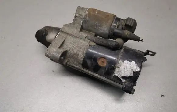 Honda FR-V Starter motor M002T85672
