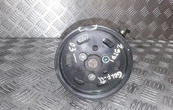 Volkswagen Golf IV Power steering pump