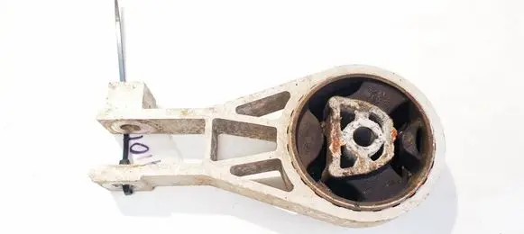 Opel Corsa D Engine mount bracket