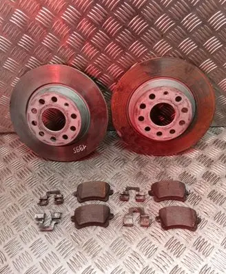 Volkswagen PASSAT B6 Rear brake disc