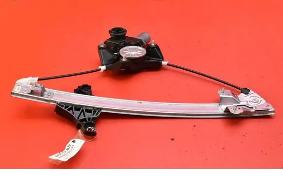 Toyota Yaris Cross Front door window regulator with motor 857100D460