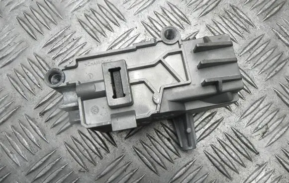 Land Rover Discovery 4 - LR4 Steering wheel lock AH223K772AA M4948