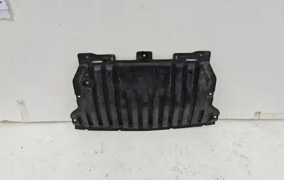 Mercedes-Benz S W223 Engine splash shield/under tray A2235200000