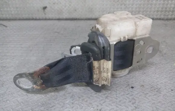 Peugeot 107 Rear seatbelt H073801 H073818
