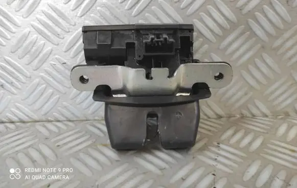 Ford Fiesta Tailgate/trunk/boot lock/catch/latch 8A61A442A66BE