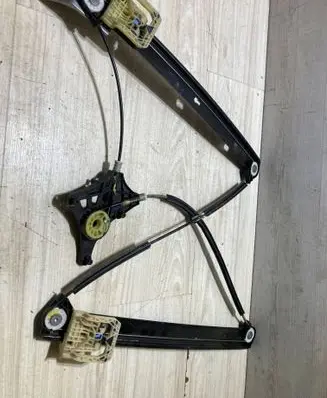 Audi Q3 F3 Front door window regulator with motor 83A837461