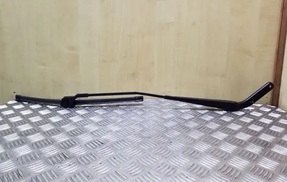 BMW X5 E70 Front wiper blade arm 61617153745
