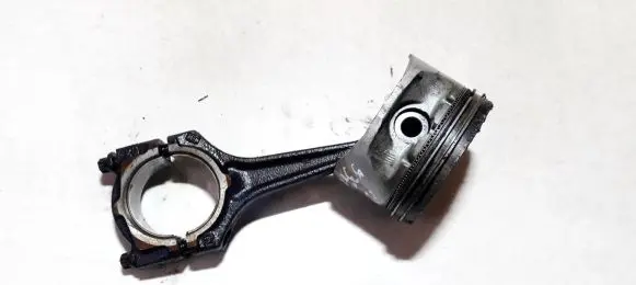 Opel Corsa B Piston with connecting rod