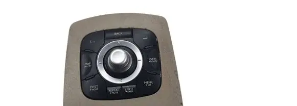 Multifunctional control switch/knob