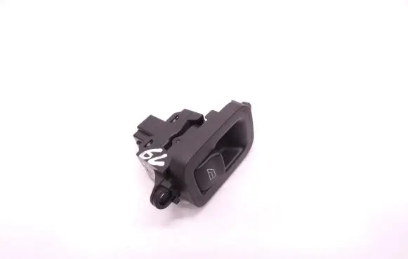 Volvo V50 Electric window control switch 30658449 D19