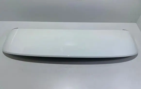Tailgate/trunk spoiler