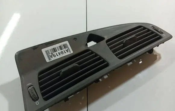 Dash center air vent grill