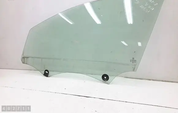 Peugeot 308 Front door window glass four-door e243r009007
