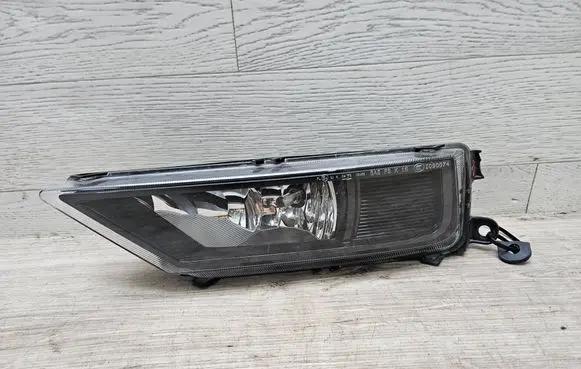 Volkswagen Tiguan Front fog light 5NA941699B